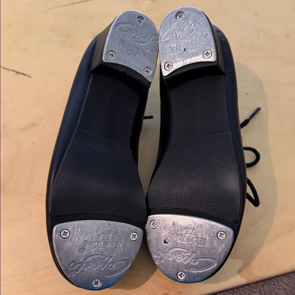 Capezio Black Kids Tap Shoes - Picture 3 of 4